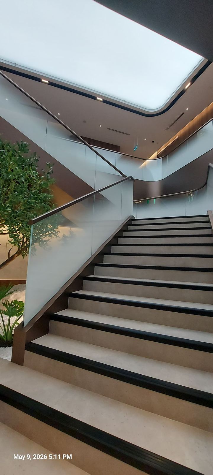 Staircase glass — customised gradient sticker