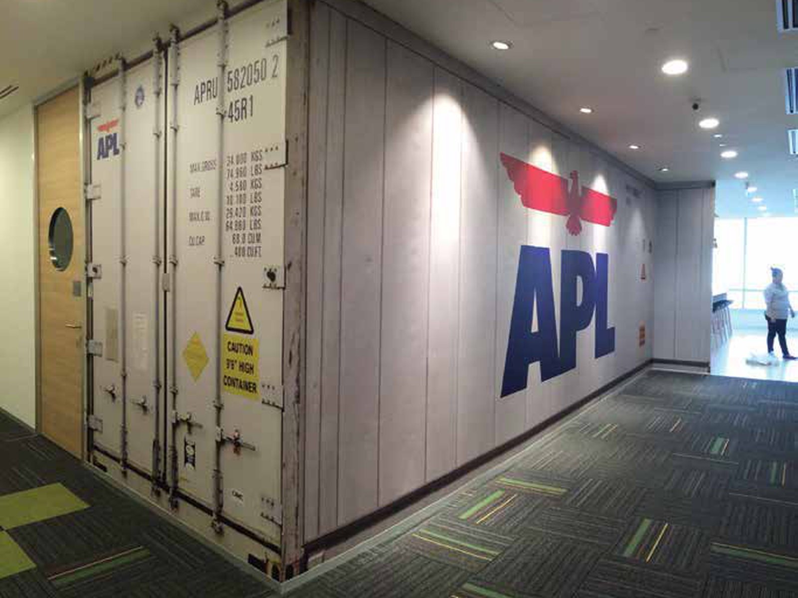 NOL · APL — container graphic · office