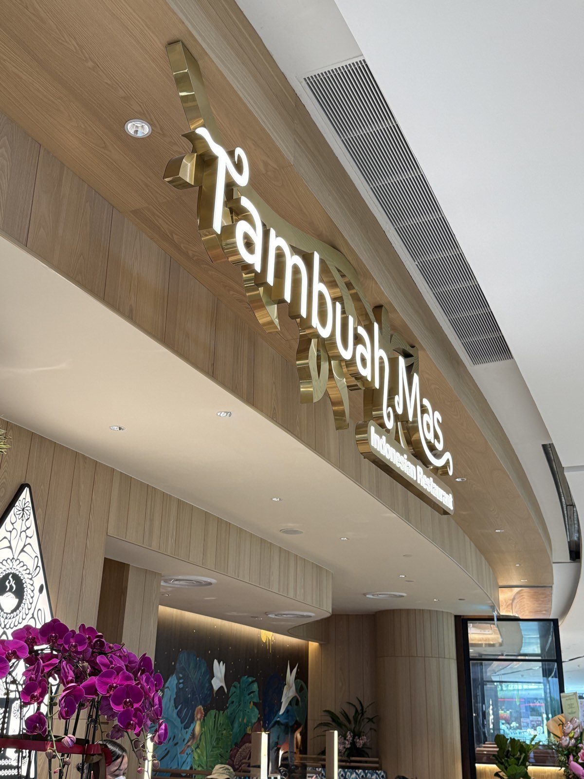 Tambuah Mas — spray-finished script